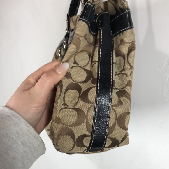 Coach brown monogram C handbag - Picture 4 of 11
